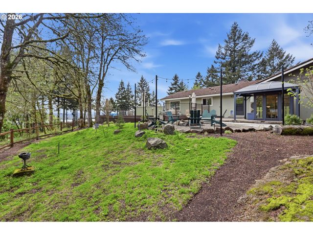 4011 Se CROWN Rd, Camas, WA 98607