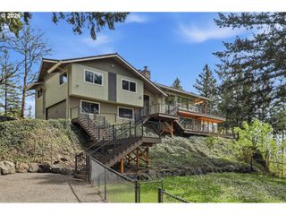4011 Se CROWN Rd, Camas, WA 98607