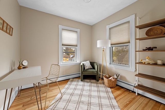 7 English St 3, Salem, MA 01970