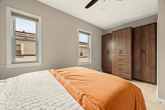 7 English St 3, Salem, MA 01970