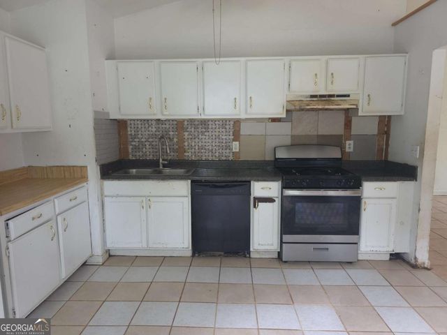 2051 Harrison Ridge Court, Lawrenceville, GA 30044
