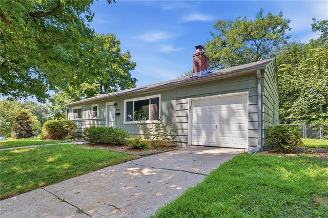 6930 Eby Avenue, Merriam, KS 66204