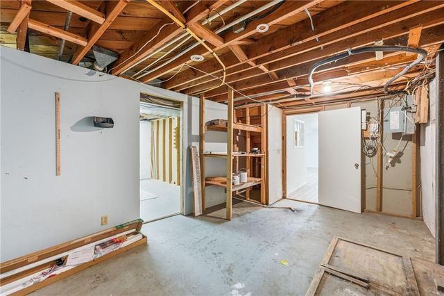 6930 Eby Avenue, Merriam, KS 66204