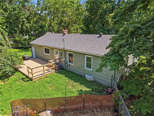6930 Eby Avenue, Merriam, KS 66204