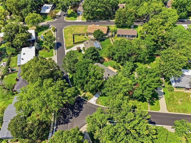 6930 Eby Avenue, Merriam, KS 66204