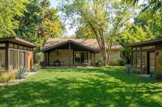 1621 Wheless LN, Austin, TX 78723