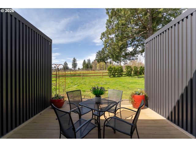 8331 Ne Worden Hill Rd, Dundee, OR 97115