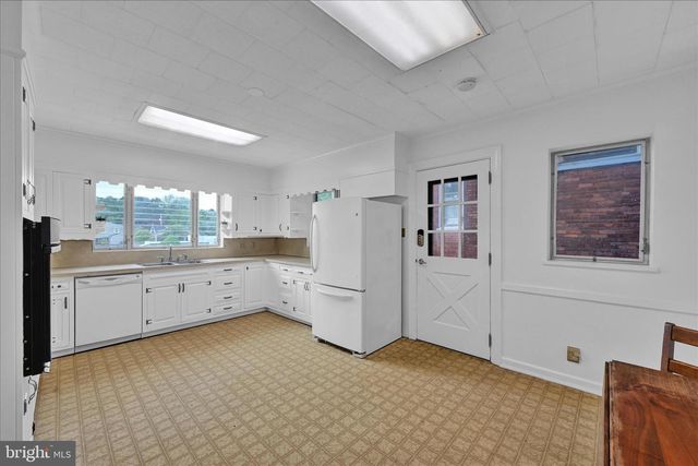 419 CHESTNUT ST, Columbia, PA 17512