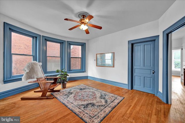 419 CHESTNUT ST, Columbia, PA 17512
