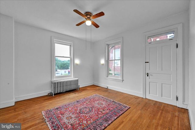 419 CHESTNUT ST, Columbia, PA 17512