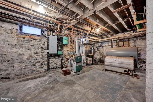419 CHESTNUT ST, Columbia, PA 17512