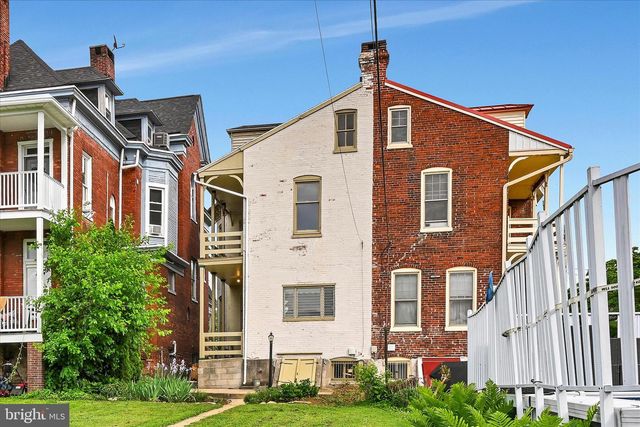 419 CHESTNUT ST, Columbia, PA 17512