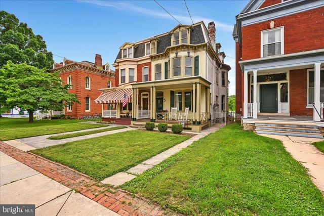 419 CHESTNUT ST, Columbia, PA 17512
