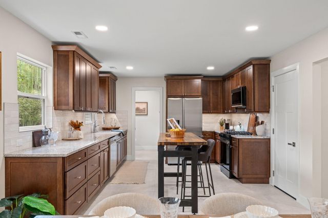 1435 S Fairway Avenue, Springfield, MO 65804