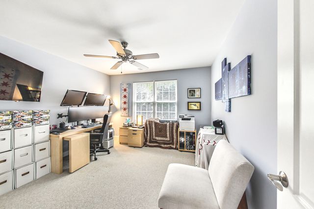 871 Rosebud Court, Roselle, IL 60172