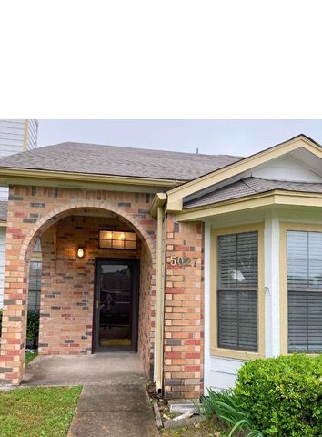 5027 Clover Haven Street, Dallas, TX 75227