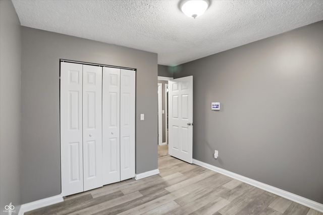 122 Winfield Park Court, Greenfield, IN 46140