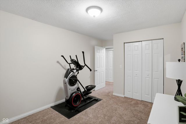 122 Winfield Park Court, Greenfield, IN 46140