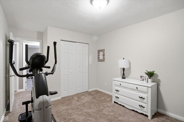 122 Winfield Park Court, Greenfield, IN 46140