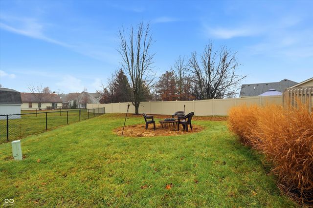 122 Winfield Park Court, Greenfield, IN 46140