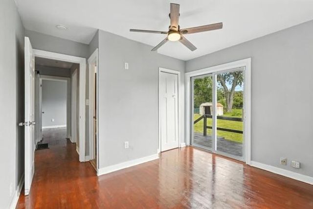 12 Sunset Road, Merrillville, IN 46410