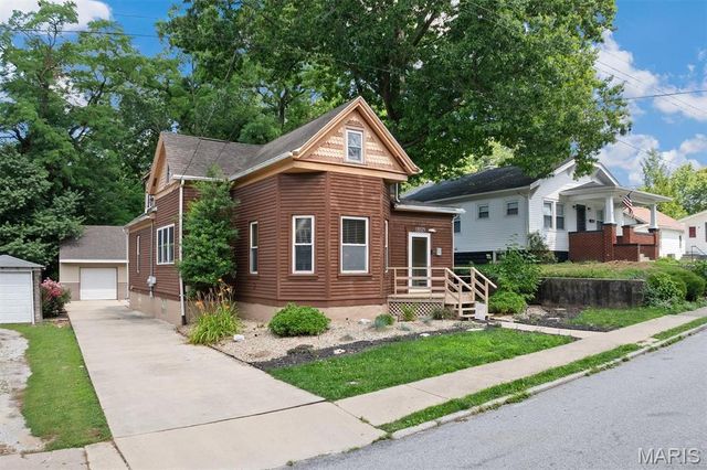 1809 Clawson Street, Alton, IL 62002