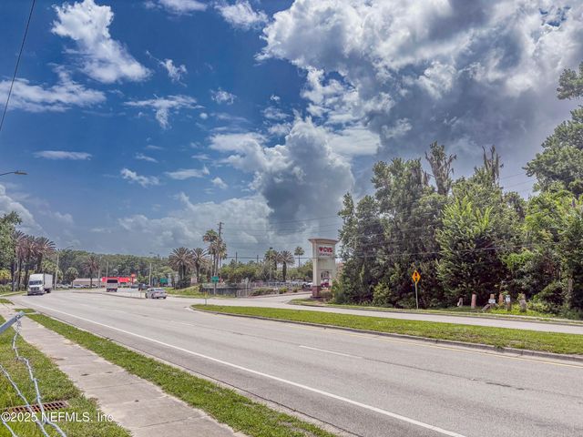 110 STATE ROAD 207, East Palatka, FL 32131