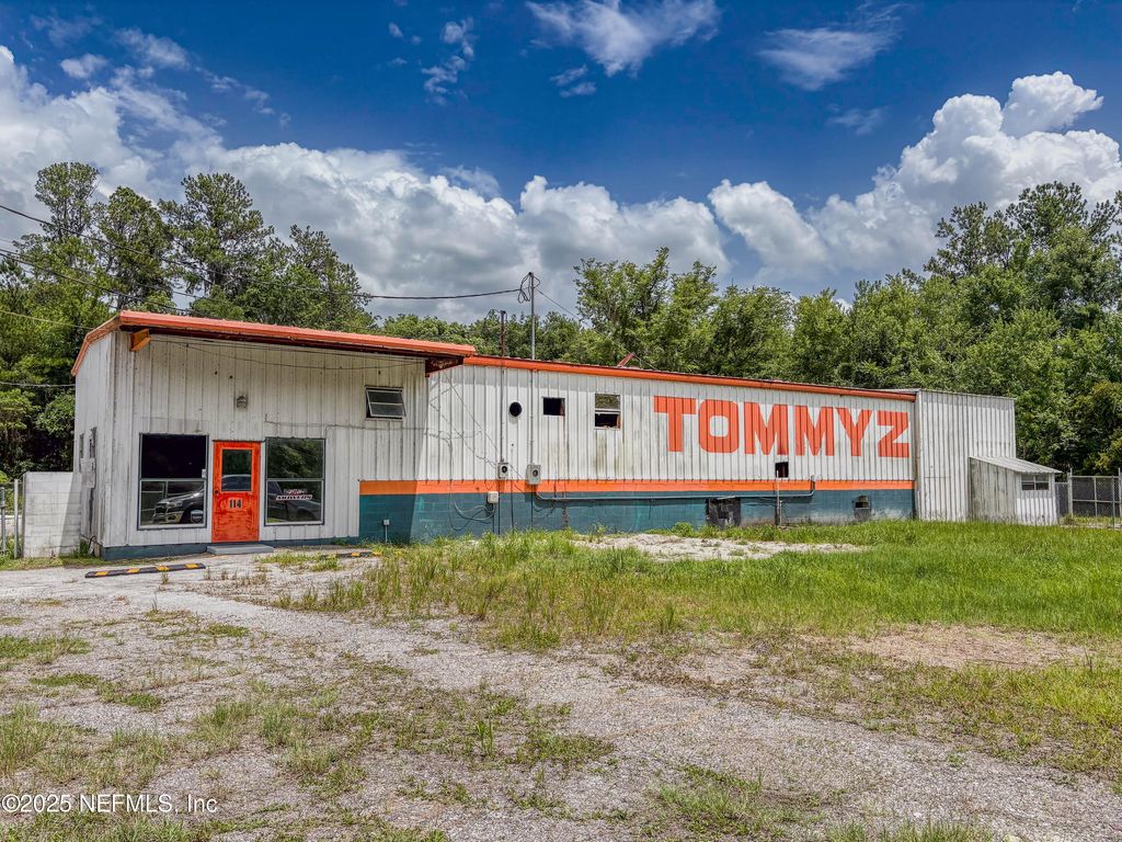 110 STATE ROAD 207, East Palatka, FL 32131
