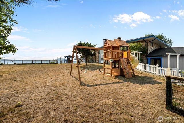 3962 Saltspring Drive, Ferndale, WA 98248
