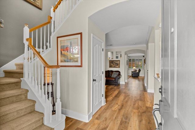 598 Almondcrest St, Oakdale, CA 95361