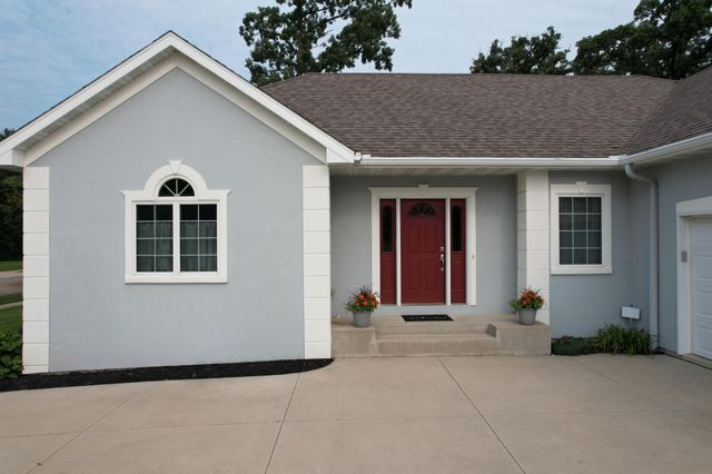 2449 Sand Trap Lane SE, Rochester, MN 55904