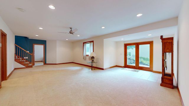 2449 Sand Trap Lane SE, Rochester, MN 55904