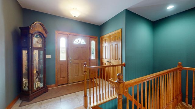 2449 Sand Trap Lane SE, Rochester, MN 55904