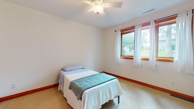 2449 Sand Trap Lane SE, Rochester, MN 55904