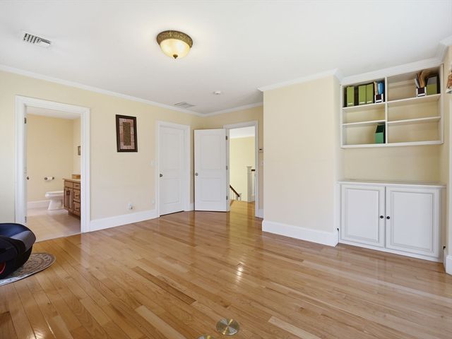 50 Yorkshire Rd, Dover, MA 02030