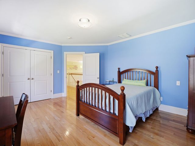 50 Yorkshire Rd, Dover, MA 02030