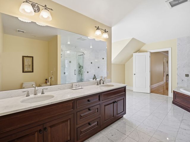 50 Yorkshire Rd, Dover, MA 02030