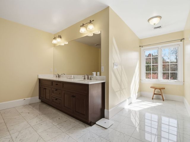 50 Yorkshire Rd, Dover, MA 02030
