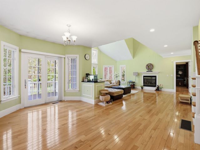 50 Yorkshire Rd, Dover, MA 02030