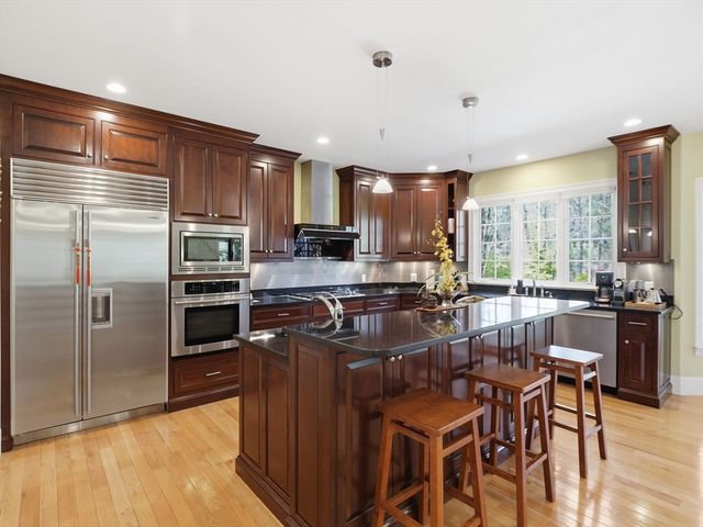 50 Yorkshire Rd, Dover, MA 02030