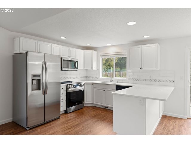 16802 Ne 31ST Way, Vancouver, WA 98682