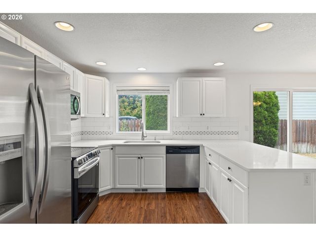 16802 Ne 31ST Way, Vancouver, WA 98682