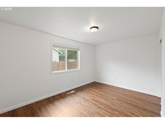 16802 Ne 31ST Way, Vancouver, WA 98682