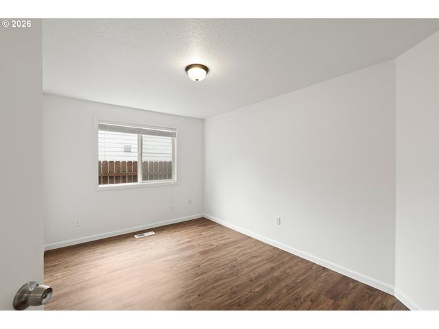 16802 Ne 31ST Way, Vancouver, WA 98682