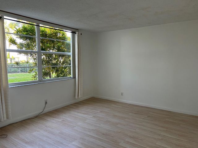 25 Abbey Lane 104, Delray Beach, FL 33446