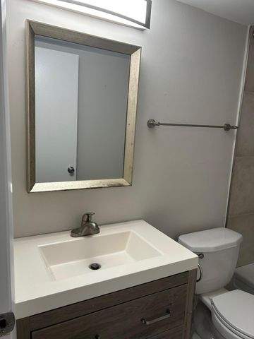 25 Abbey Lane 104, Delray Beach, FL 33446