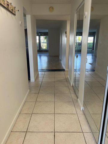 25 Abbey Lane 104, Delray Beach, FL 33446