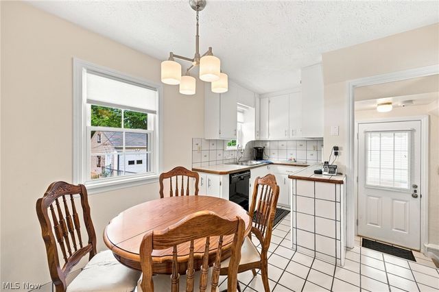 24231 Yosemite Drive, Euclid, OH 44117