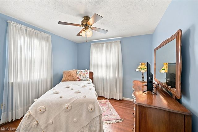 24231 Yosemite Drive, Euclid, OH 44117