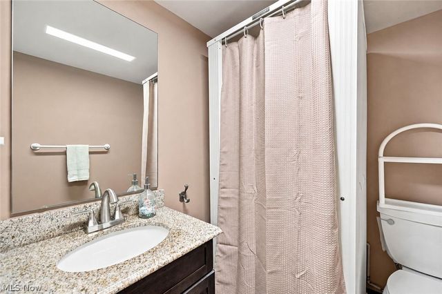 24231 Yosemite Drive, Euclid, OH 44117